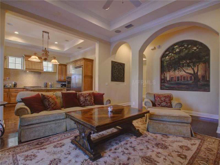 Illustration for article titled Rob Gronkowski Is Flipping His Tampa Party Mansion